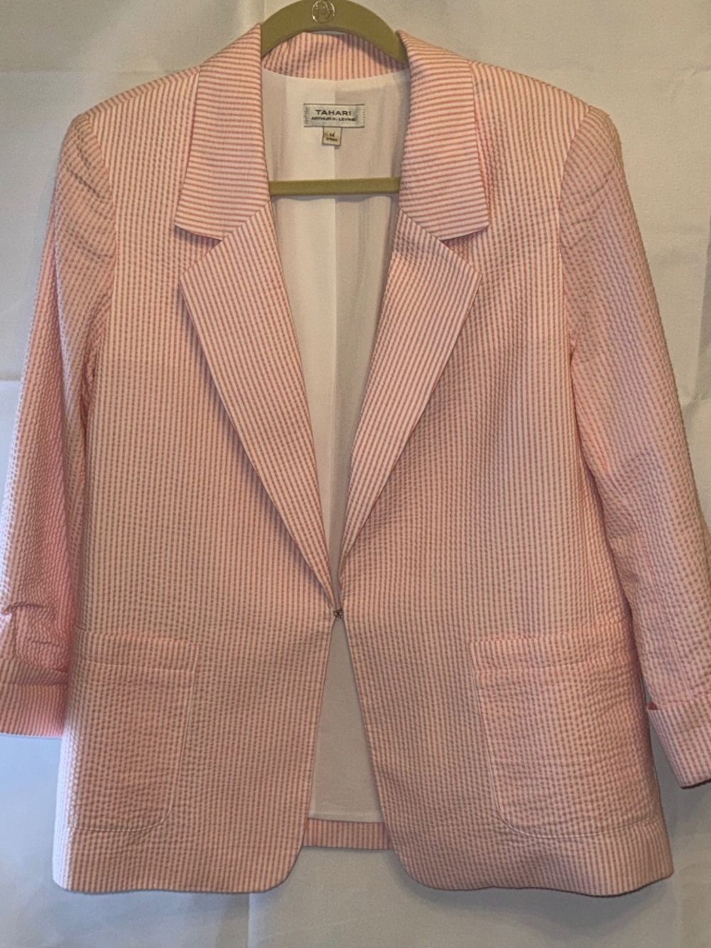 Tahari Arthur S. Levine Seersucker Blazer (14)
